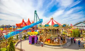 Energylandia: TOP atrakcje dla każdego + jak uniknąć kolejek?