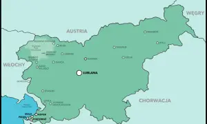 Mapa Słowenii z zaznaczonym wybrzeżem. Widać miasta takie jak Piran, Izola, Koper, Portorož, które tworzą słowenia morze.
