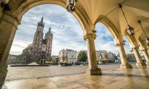 Odkryj Kazimierz w Krakowie: Zabytki, smaki, ukryte skarby!