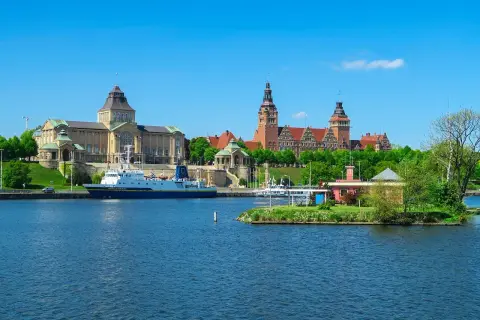 Odkryj Szczecin: Co zwiedzać? Przewodnik po atrakcjach i plan wycieczki