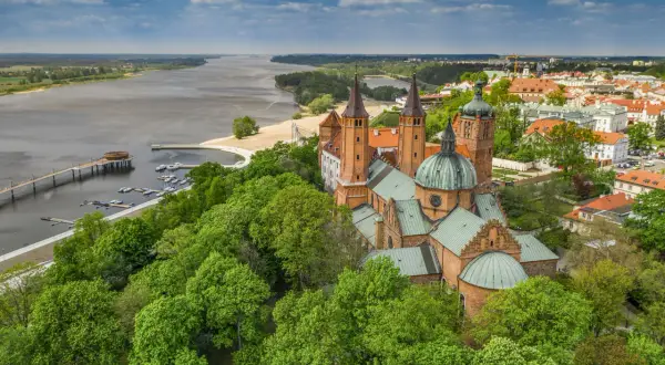 Płock: Atrakcje na weekend? Odkryj historię i relaks!