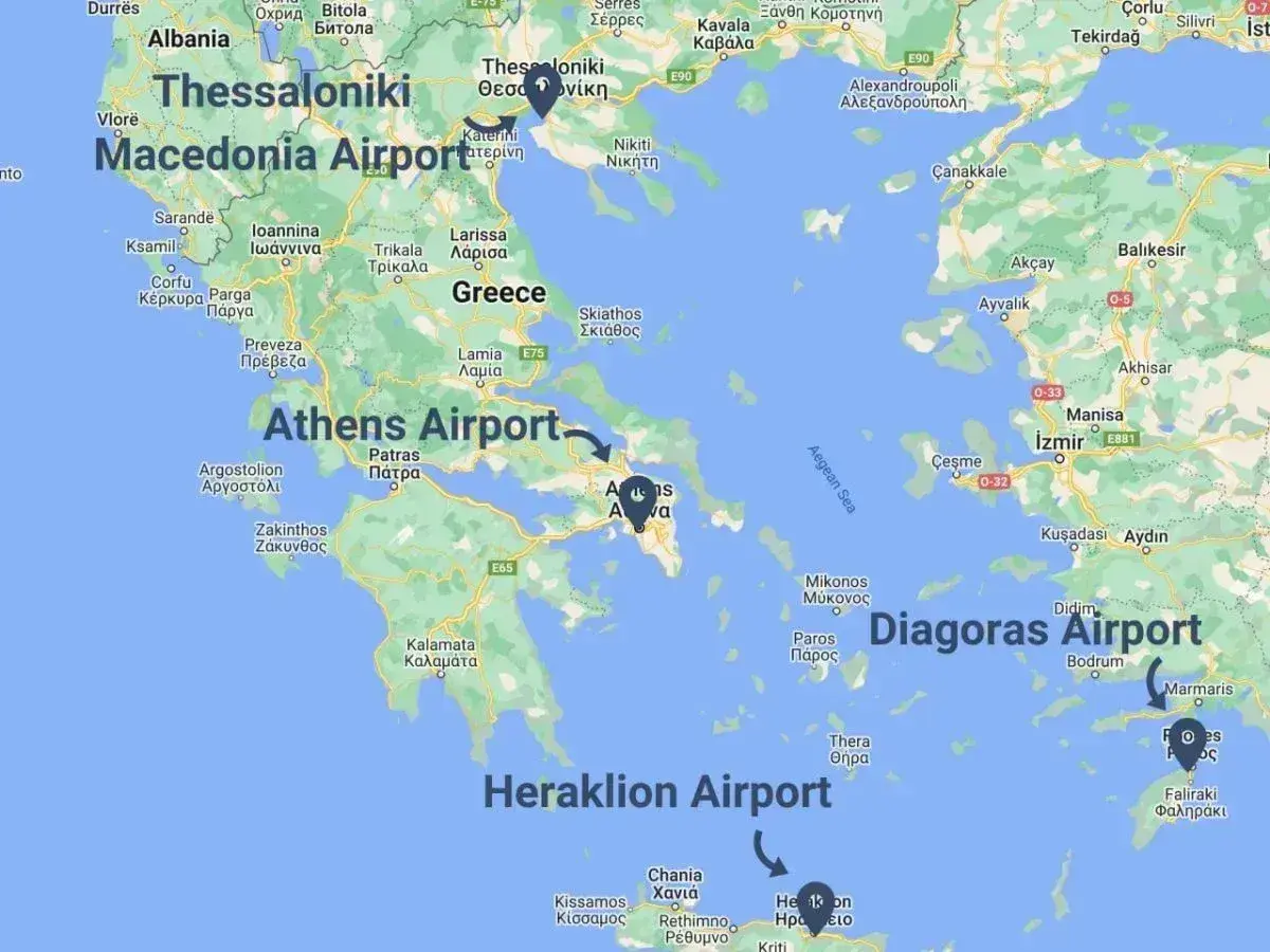 Mapa z zaznaczonymi lotniskami w Grecji: Macedonia Airport, Athens Airport, Diagoras Airport, Heraklion Airport.